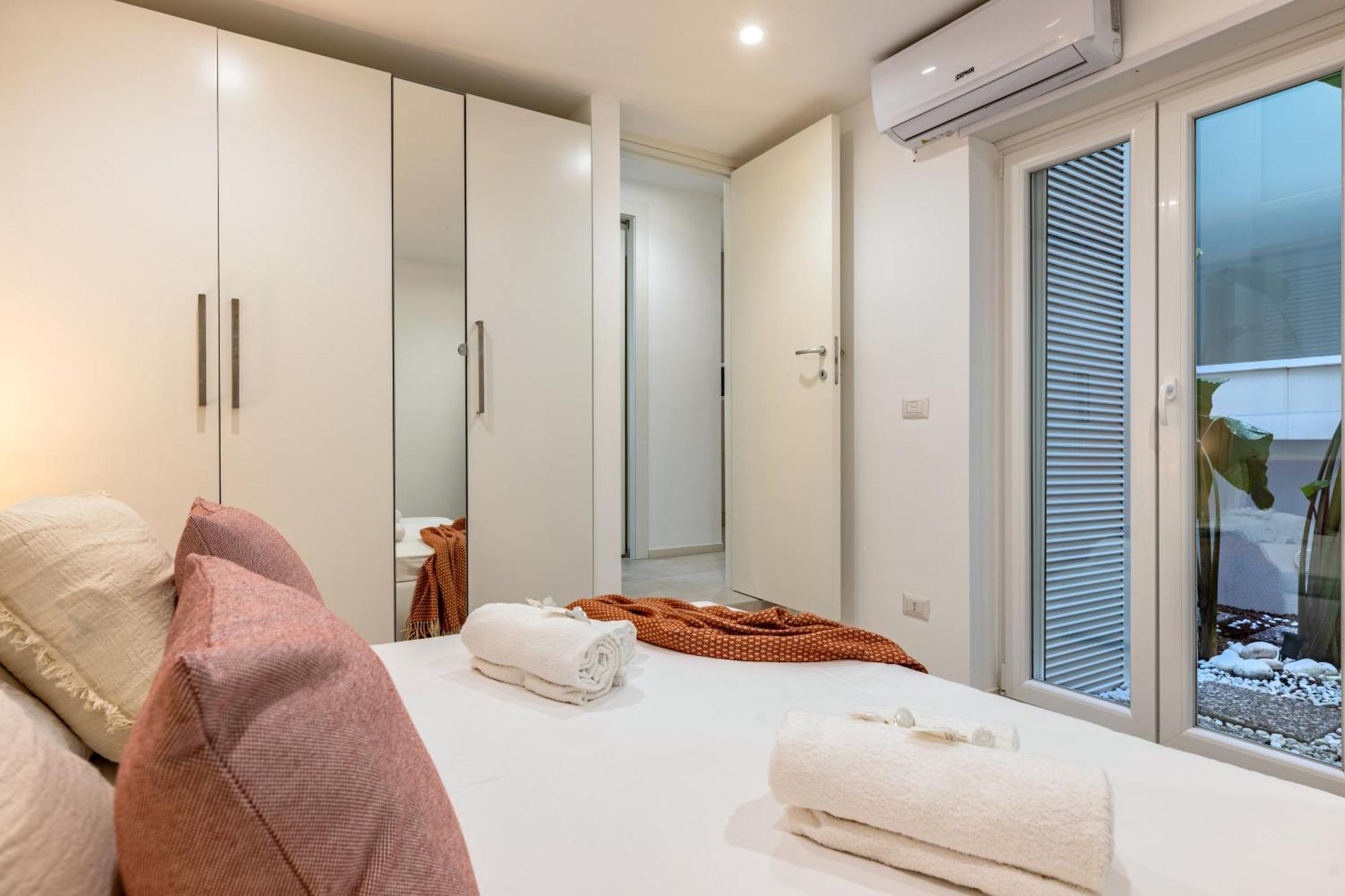 Relaxing Family 250m From & Free Garage *