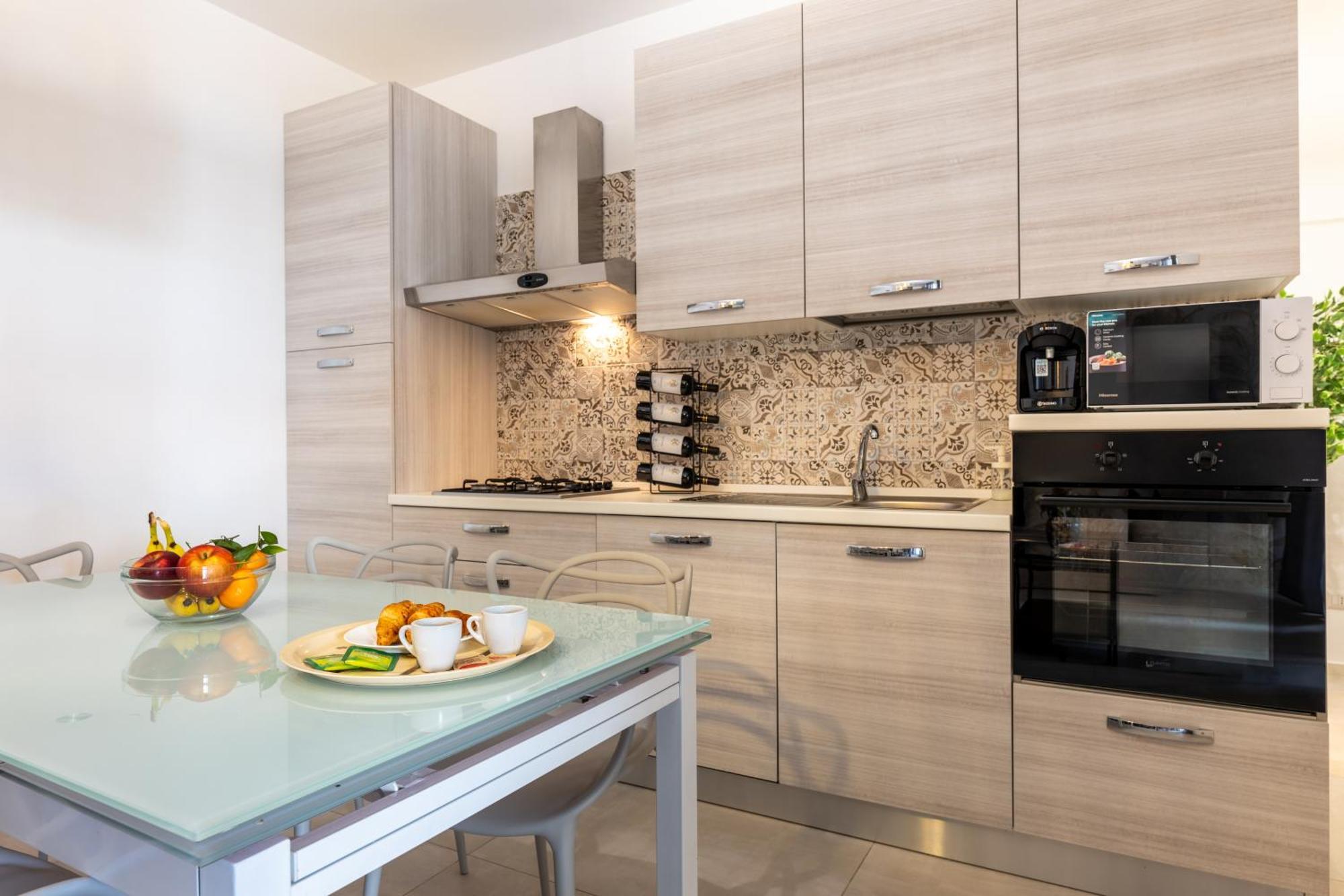 Relaxing Family 250m From & Free Garage *