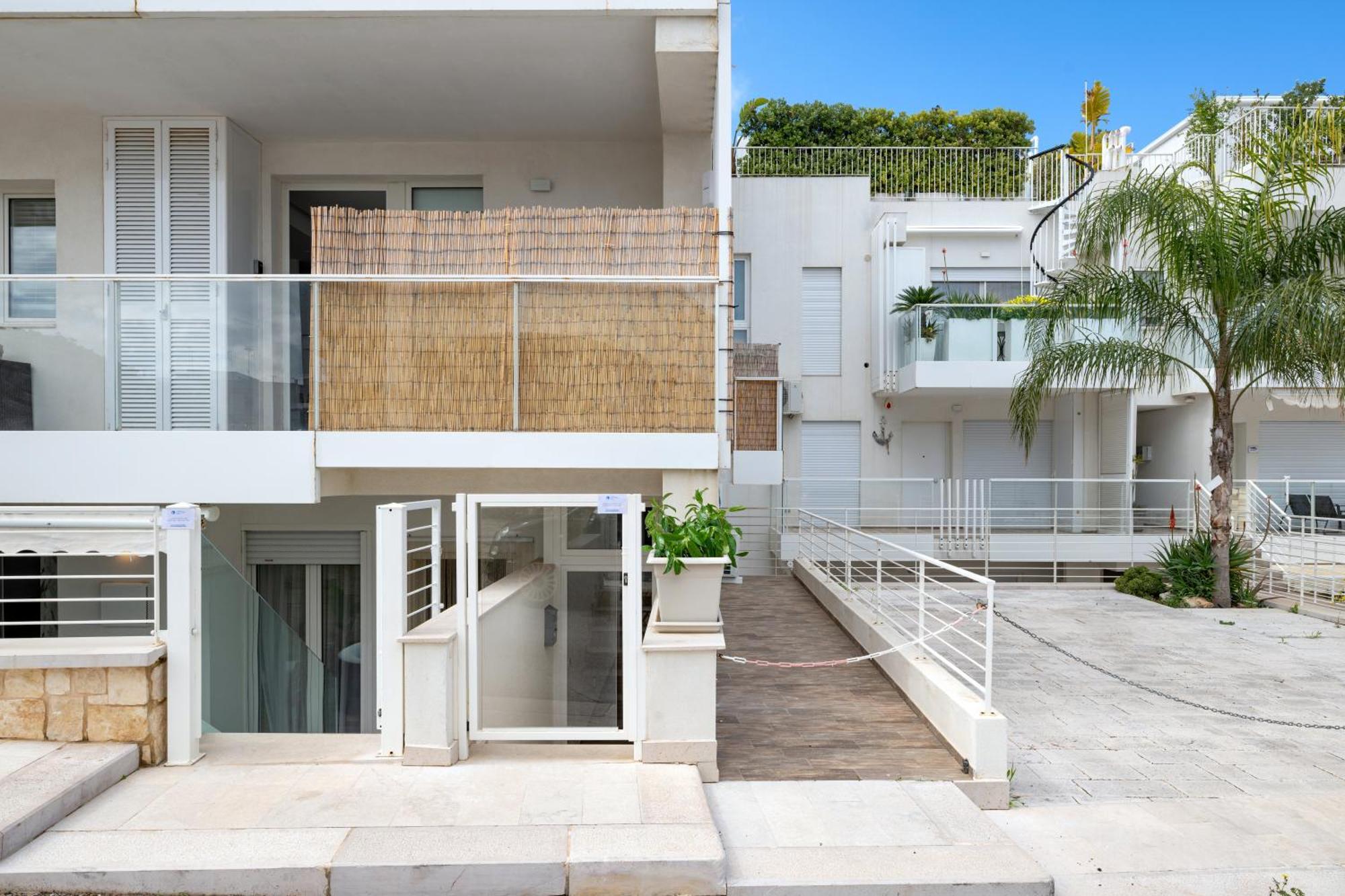 Relaxing Family 250m From & Free Garage *